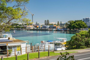 Lakeside Dreaming Wifi Netflix, Forster